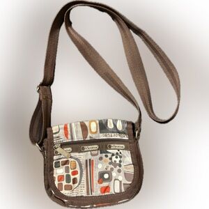 Le Sportsac small shoulder purse.